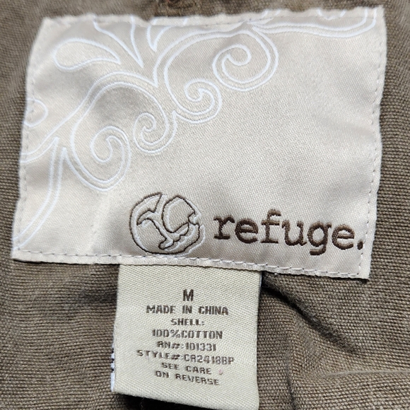 **Sold**Lightweight Women's Jacket - Picture 5 of 7